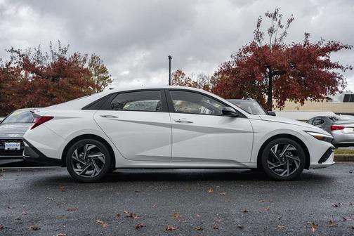 2025 Hyundai ELANTRA Sport