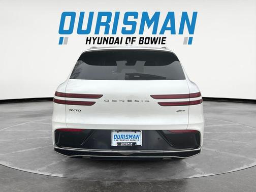 2026 Genesis GV70 2.5T