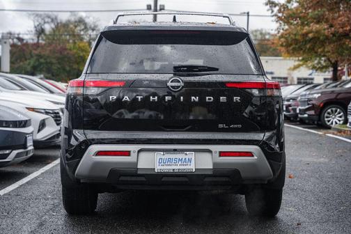 2022 Nissan Pathfinder SL 4WD