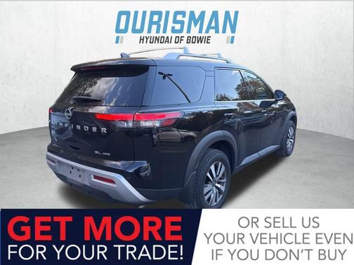 2022 Nissan Pathfinder SL 4WD