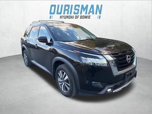 2022 Nissan Pathfinder SL 4WD