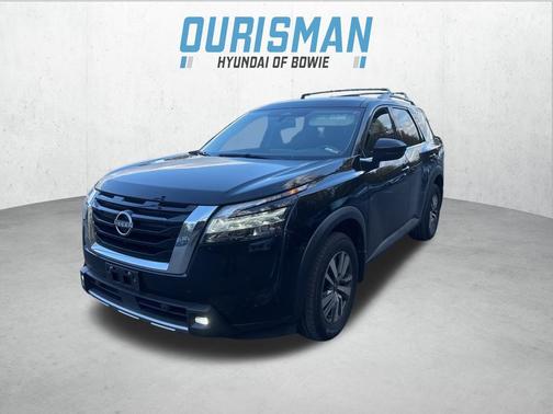 2022 Nissan Pathfinder SL 4WD