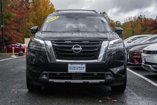 2022 Nissan Pathfinder SL 4WD