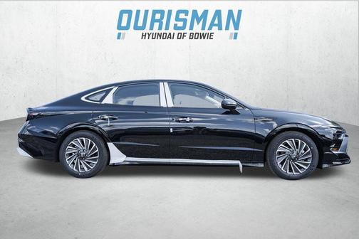 2025 Hyundai SONATA Hybrid SE