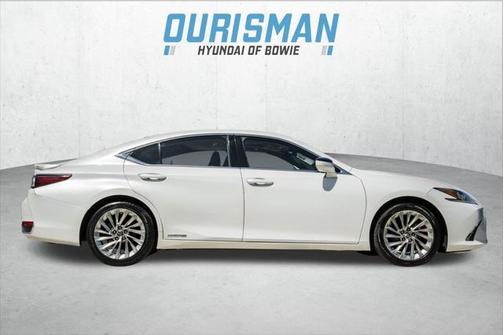 2021 Lexus ES 300h Luxury