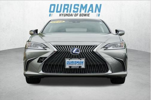2019 Lexus ES 300h Base