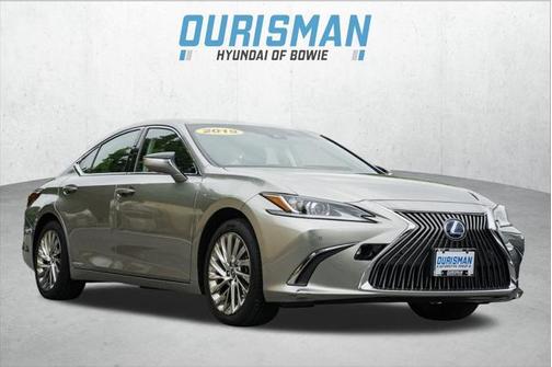 2019 Lexus ES 300h Base
