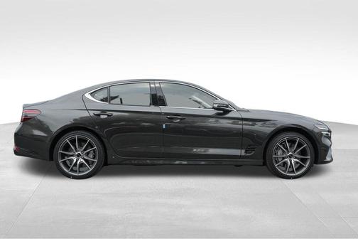 2026 Genesis G70 2.5T RWD