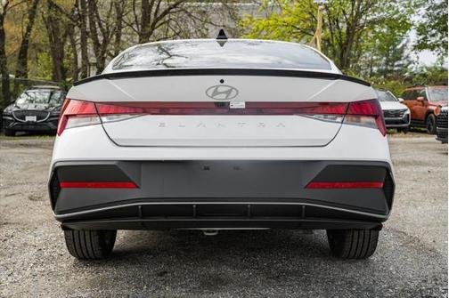 2025 Hyundai ELANTRA Sport