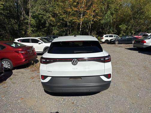 2023 Volkswagen ID.4 Pro