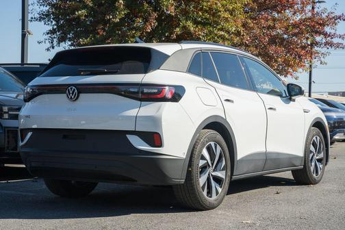 2023 Volkswagen ID.4 Pro