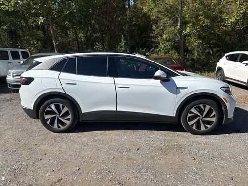 2023 Volkswagen ID.4 Pro