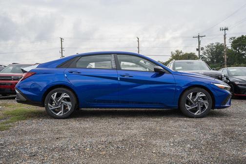 2025 Hyundai ELANTRA Sport