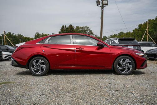 2025 Hyundai ELANTRA HEV Limited