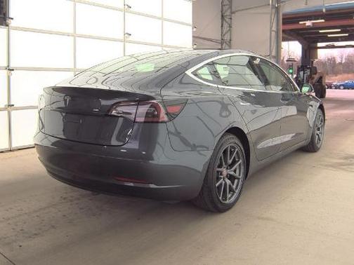 2018 Tesla Model 3 Mid Range