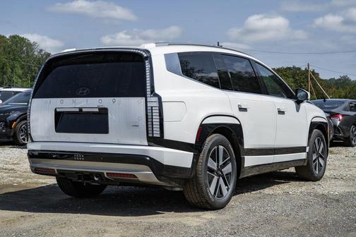 2026 Hyundai IONIQ 9 SEL