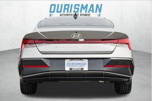 2025 Hyundai ELANTRA SEL