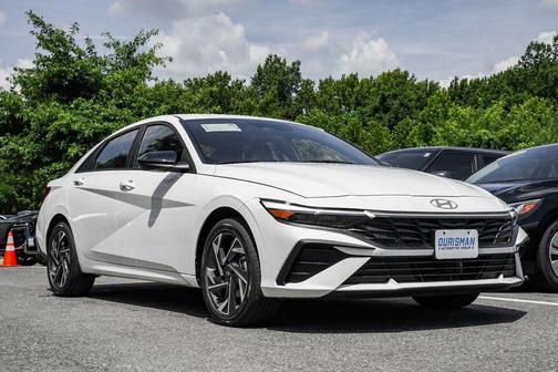 2025 Hyundai ELANTRA HEV SEL Sport