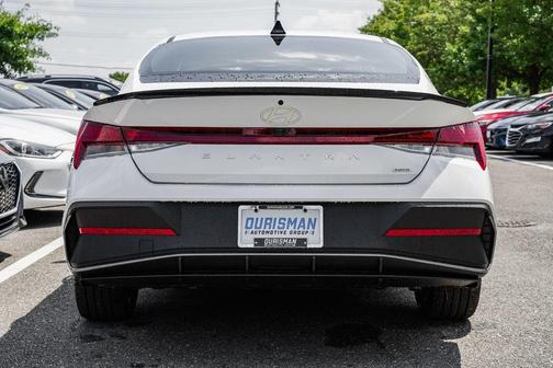 2025 Hyundai ELANTRA HEV SEL Sport