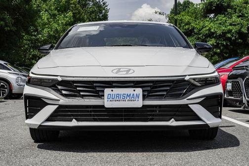 2025 Hyundai ELANTRA HEV SEL Sport