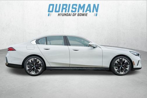 2025 BMW 530 xDrive