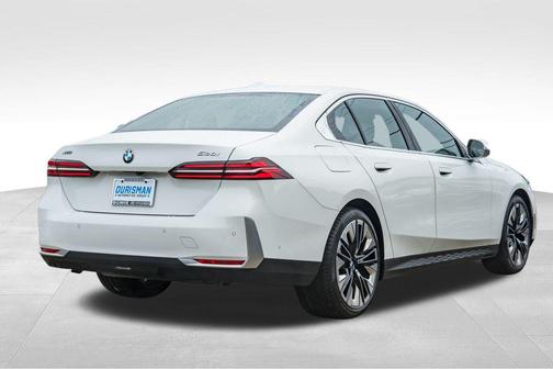 2025 BMW 530 xDrive