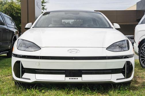 2024 Hyundai IONIQ 6 Limited