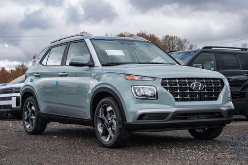 2026 Hyundai VENUE SEL