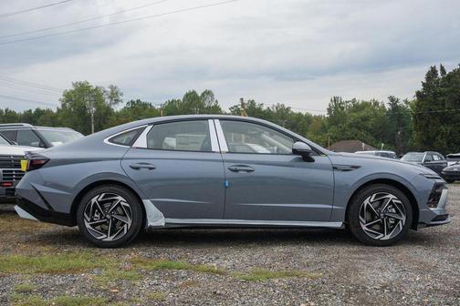 2026 Hyundai SONATA SEL