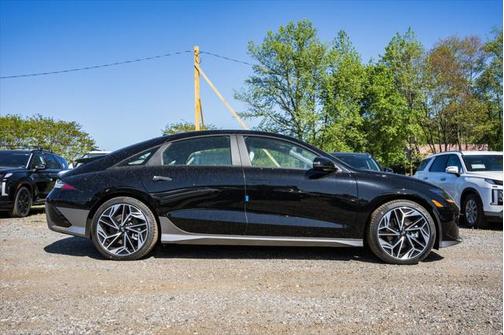 2025 Hyundai IONIQ 6 SE