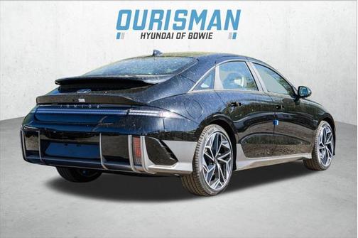 2025 Hyundai IONIQ 6 SEL