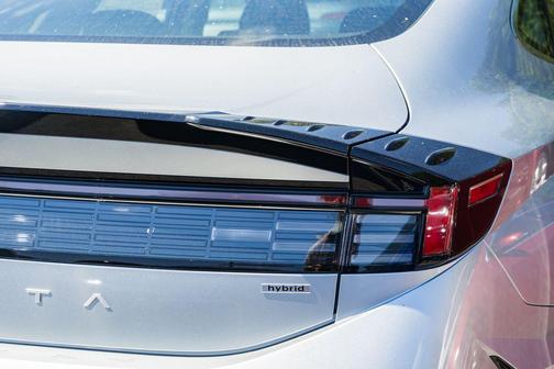 2025 Hyundai SONATA Hybrid SE