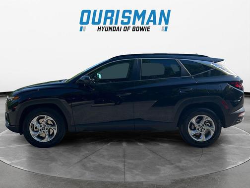 Black Pearl 2024 Hyundai TUCSON SEL