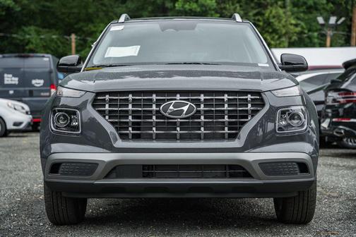 2025 Hyundai VENUE Limited