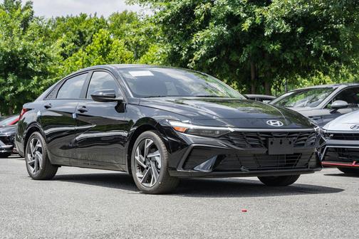 2025 Hyundai ELANTRA Sport