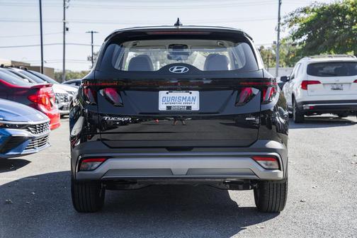 2025 Hyundai TUCSON SE