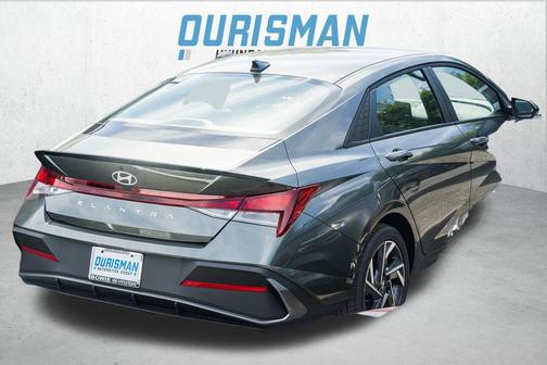 2025 Hyundai ELANTRA Sport