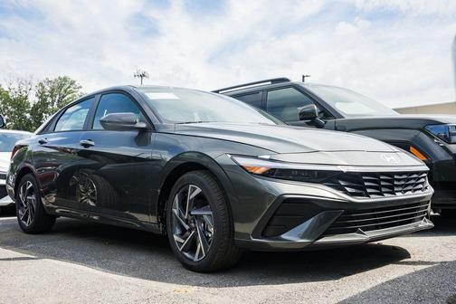 2025 Hyundai ELANTRA Sport