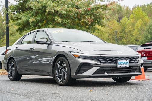 2025 Hyundai ELANTRA Sport
