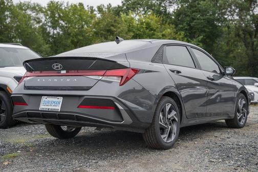2025 Hyundai ELANTRA Sport