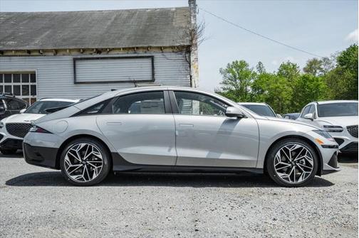 2025 Hyundai IONIQ 6 SE
