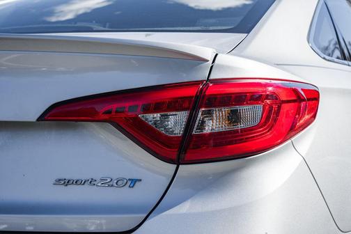 2015 Hyundai SONATA Sport 2.0T