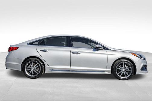 2015 Hyundai SONATA Sport 2.0T