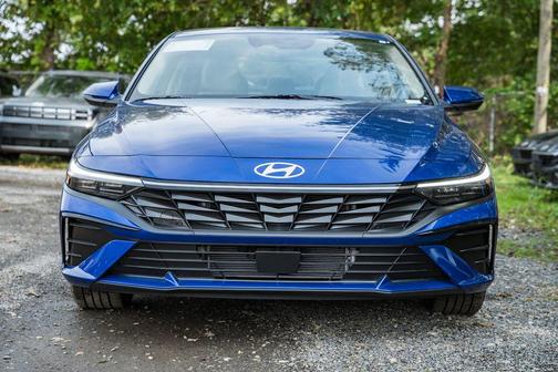 2025 Hyundai ELANTRA HEV Limited