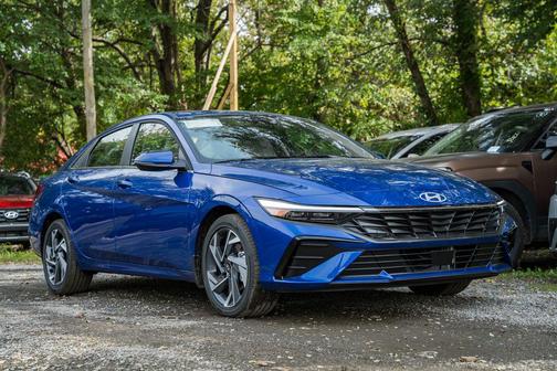 2025 Hyundai ELANTRA HEV Limited