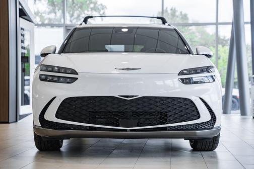 2025 Genesis GV60 Standard AWD