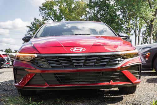 2025 Hyundai ELANTRA Sport