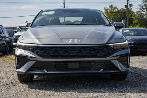 2025 Hyundai ELANTRA HEV Limited