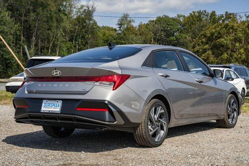 2025 Hyundai ELANTRA HEV Limited