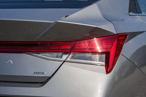 2025 Hyundai ELANTRA HEV Limited